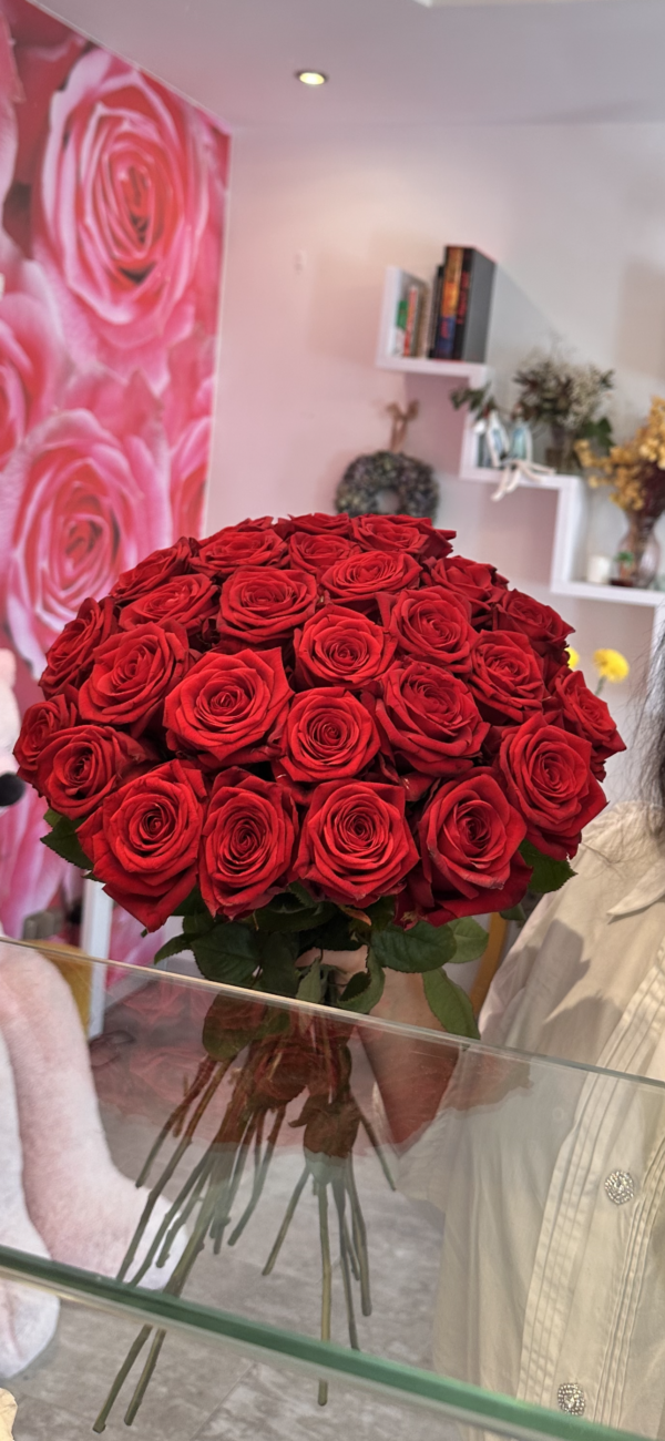 Strauß mit 31 Stück Frishe Rosen Rot